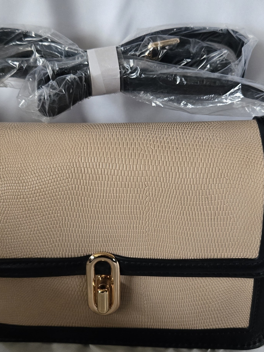 Beige and Black Shoulder Bag with Gold Clasp